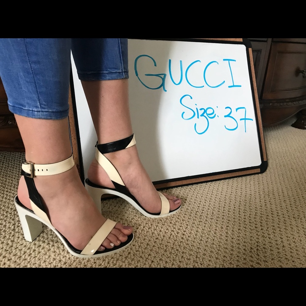💯 Authentic GUCCI SANDALS Size : 37